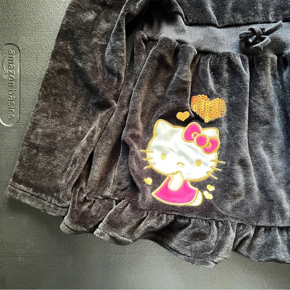 Hello Kitty Sanrio Velour Dress Black Pink Sequin Girls Size 5 Y2K Inspired - Picture 3 of 11